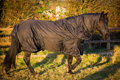 Holmestead Duo Detachable Neck Turnout Rug 400g